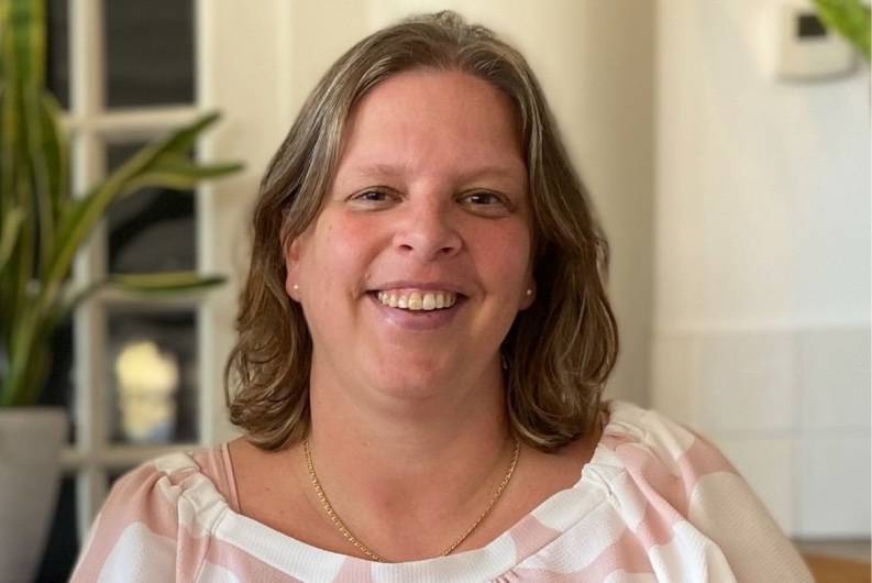 Esthervanthofflinkedin