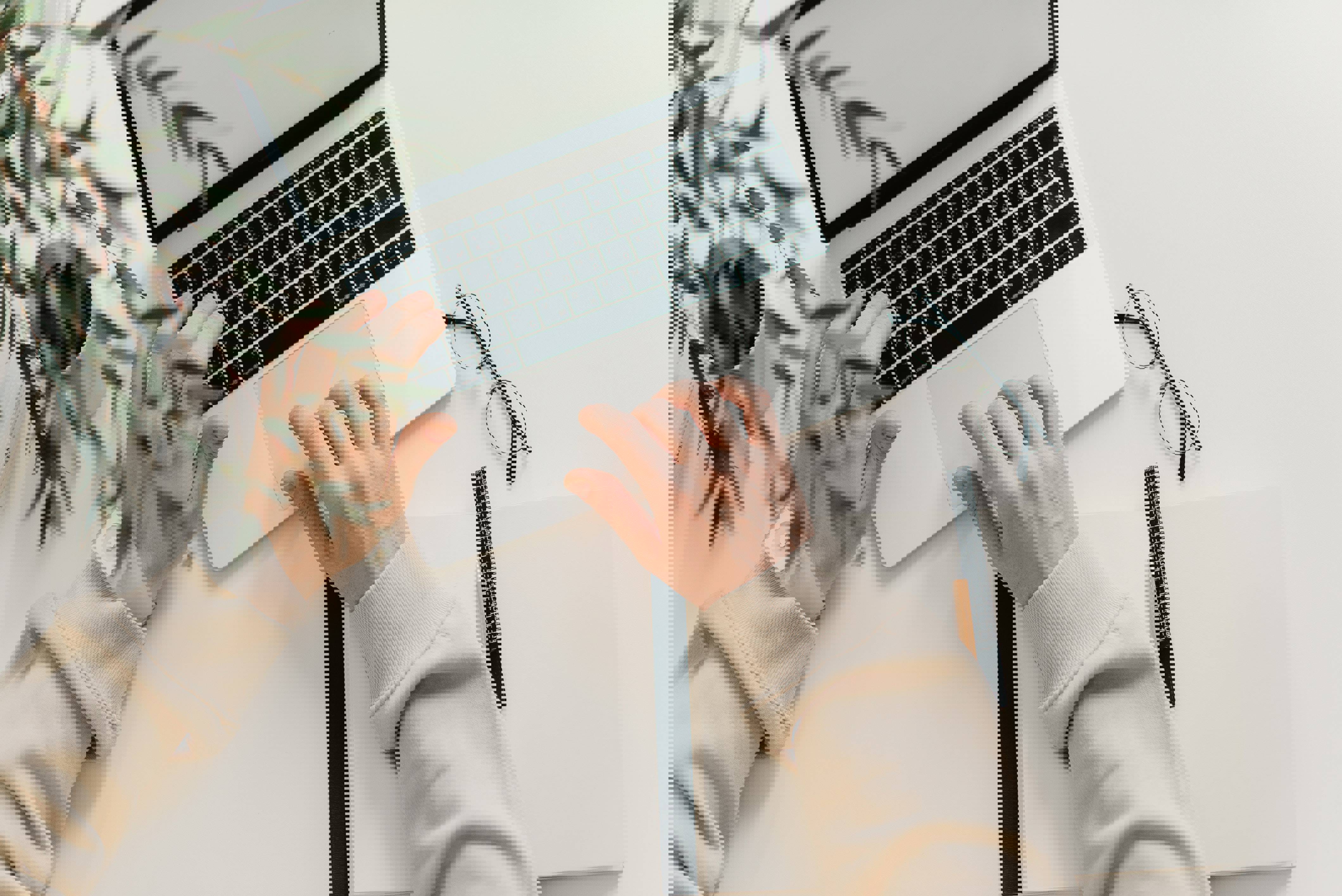 Werken op een laptop