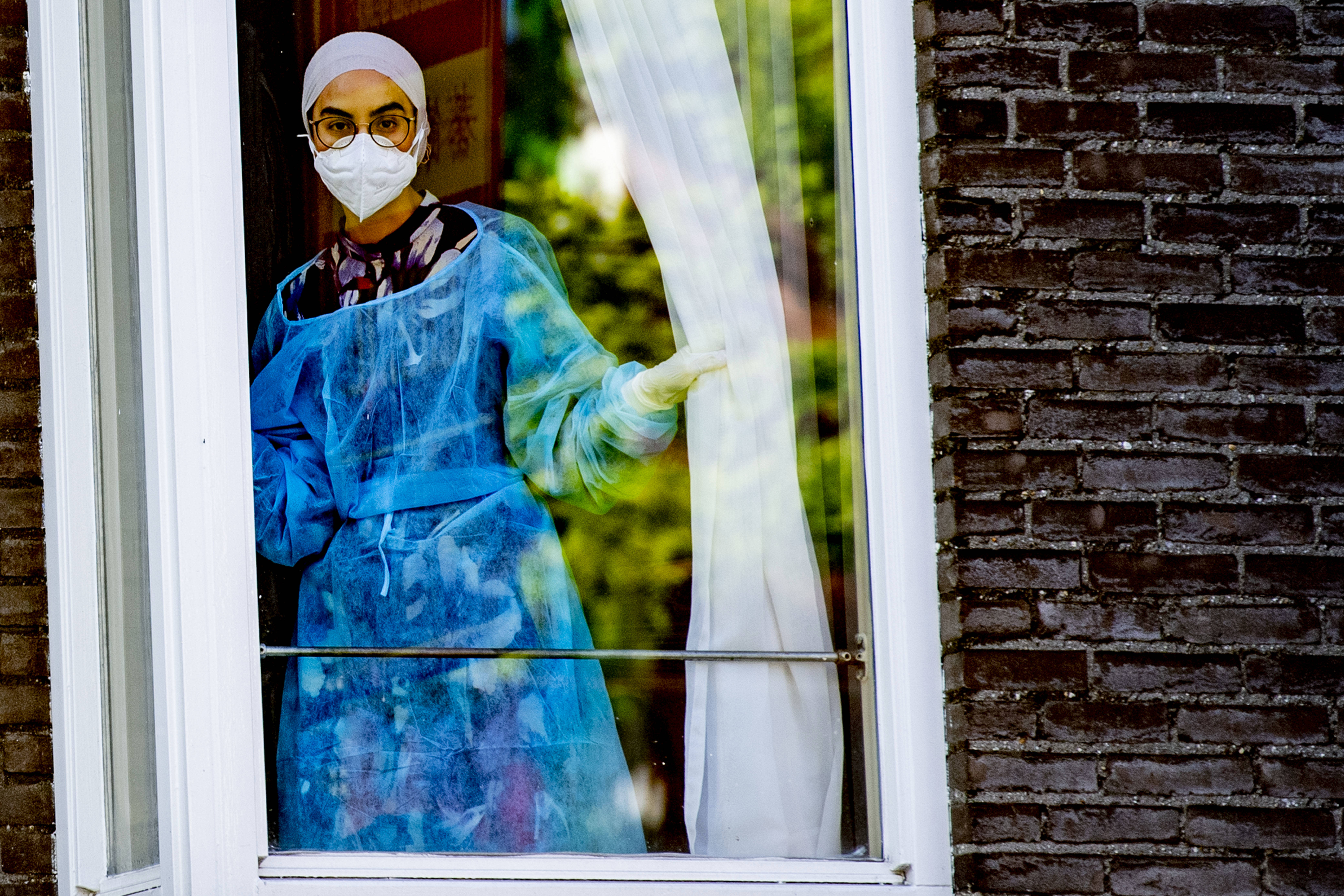 Coronavirus Persoonlijke Beschermingsmiddelen (PDM) buiten ziekenhuis, handreiking, Foto © Robin Utrecht (ANP)